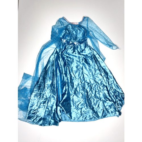 Elza jelmez (98/104)