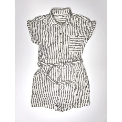 Page one Young playsuit (146/152)